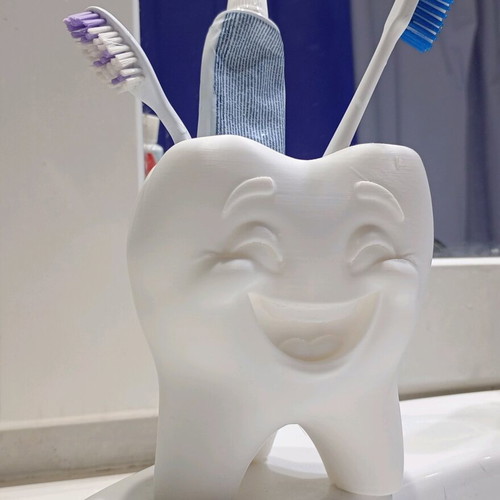 Toothbrush holder like new