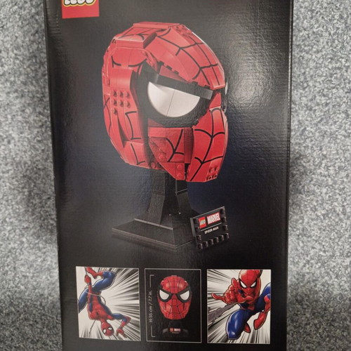 Lego Marvel Spider-Mans Mask 76285 new, signed by designer