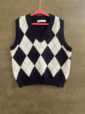 Shein knitted girls vest sweater like new, blue, age 10