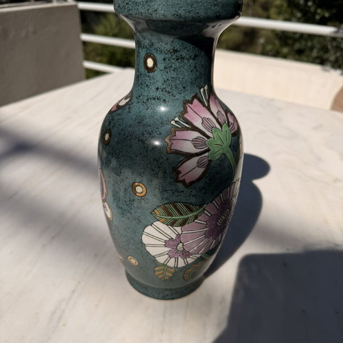 Vintage Chinese porcelain vase with phoenix and peonies, like new