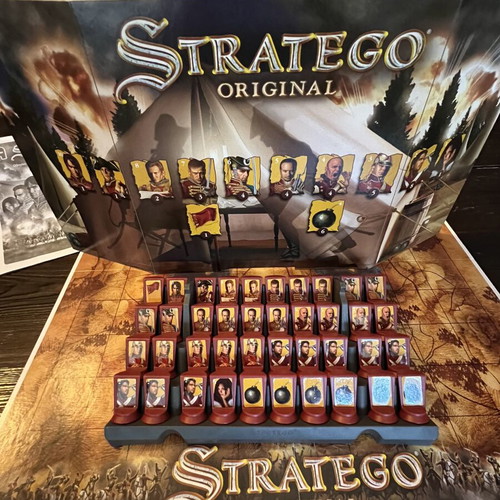 Stratego Original Deluxe board game by Jumbo B.V