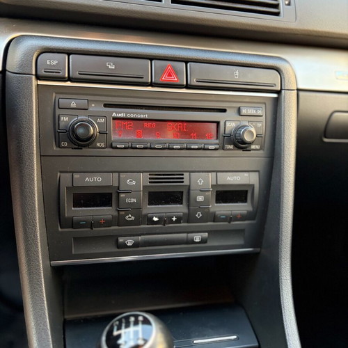 Audi A4 quattro 1.8T sedan 2006 like new, manual, gas