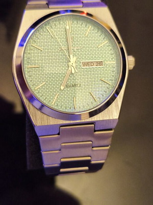 Poedagar Tiffany Blue Quartz Watch 40mm Like New, 30m Water Resistant