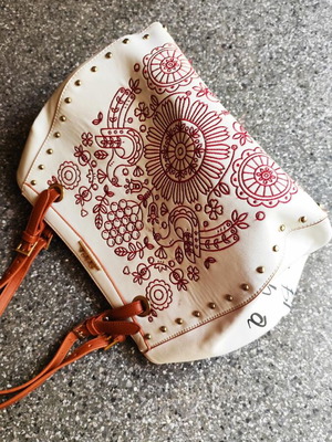 Doca large shoulder bag used with zipper and embroidery