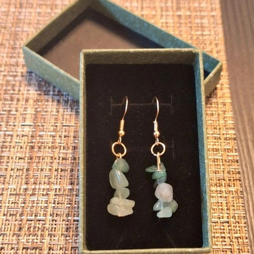 Dangling earrings with stones new, multicolored