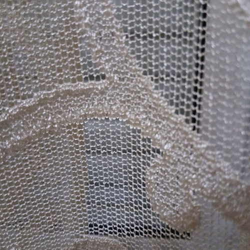 Linen and lace curtains set of 2 like new