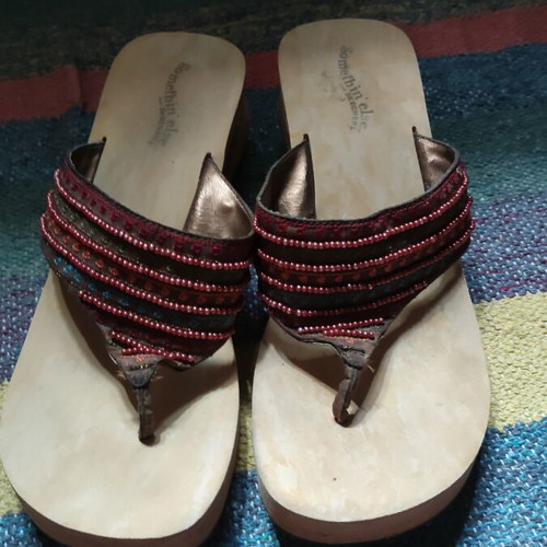Skechers multicolor platform sandals like new, size 41-42.5