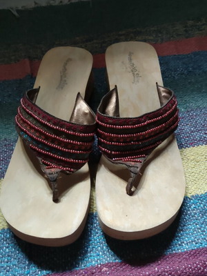 Skechers multicolor platform sandals like new, size 41-42.5