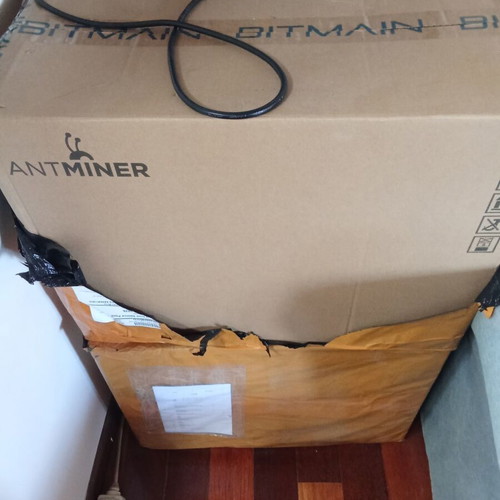 S19kpro 120th new in box with cables