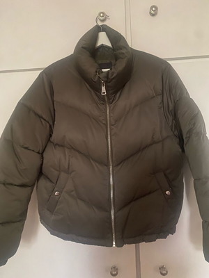 Bershka puffer jacket like new, oil/khaki, L-XL