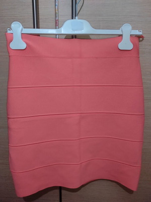 BCBGMAXAZRIA Bandage Mini Skirt like new, orange, size L