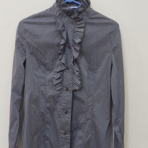 Porta Fortuna women's shirt size M like new, gray and blue