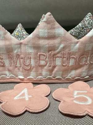 JoJo Maman Bébé Birthday Crown double-sided new with case