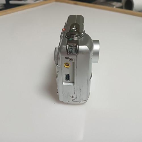 Olympus Fe-210 digital camera used in good condition