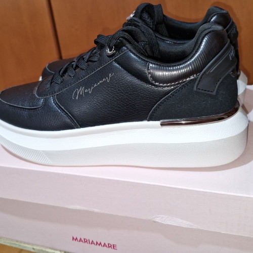 Mariamare Black Women's Sneakers New Size 37