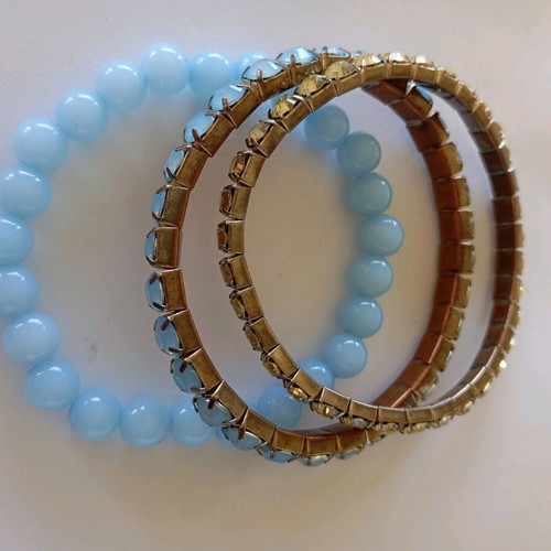 Bracelets pack of 3, blue and yellow on silver base