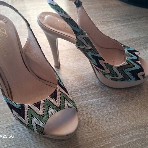 Women's sandals like new, size 37