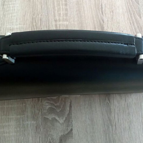 Wall Street leather briefcase hand/shoulder like new, black