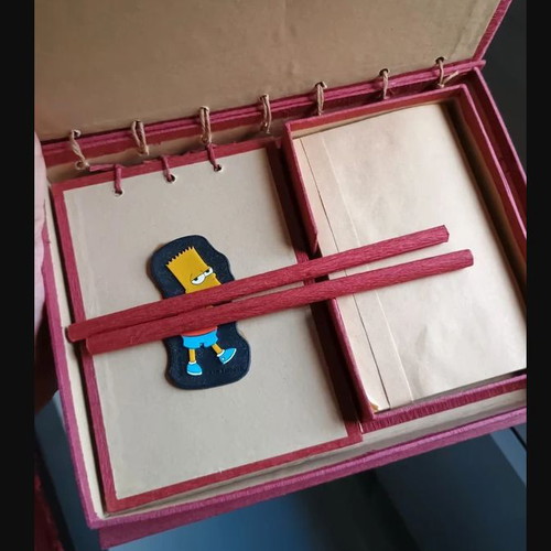 The Simpsons collectible box with stationery set, new