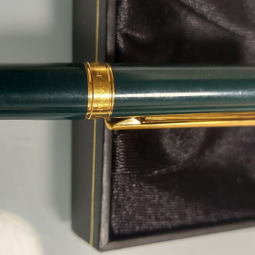 Mont Blanc Nobles Series 1985 pen like new, green rare color