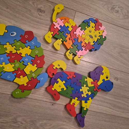 Wooden puzzles used, set of 3 animal designs