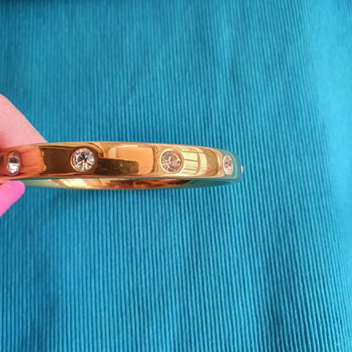 Vintage Monet bracelet like new, 22k gold plated with crystals