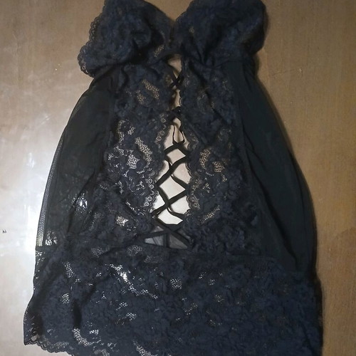 Pinkwomen lace slip size M like new