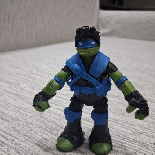 Leonardo Stealth Mutant Ninja Turtles 2013 figure like new
