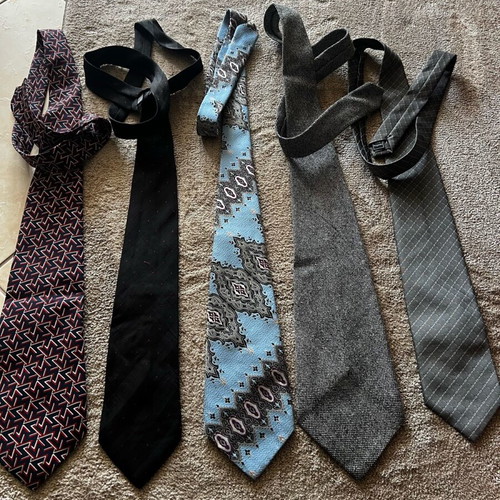 Set of 5 ties like new, various brands, multicolored