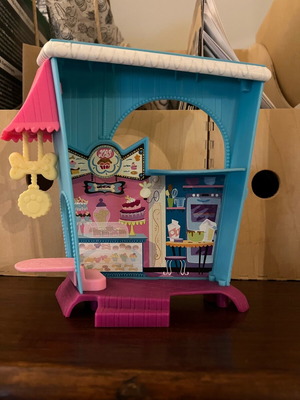 Lps house like new