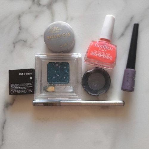 Cosmetics set used with Korres, Bourjois, Tommy, Avon, Seventeen