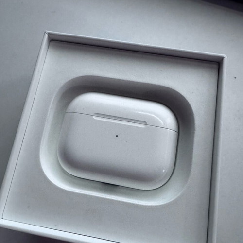 AirPods Pro 1st gen MagSafe used, in good condition