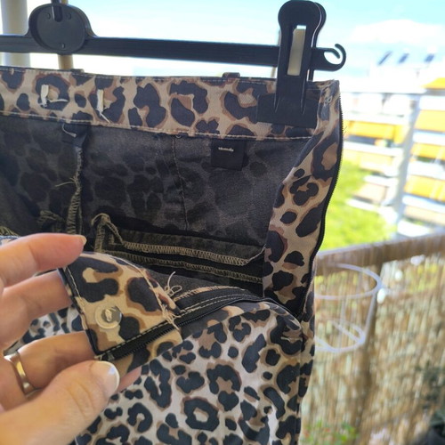 Leopard Skinny Pants Size M Like New