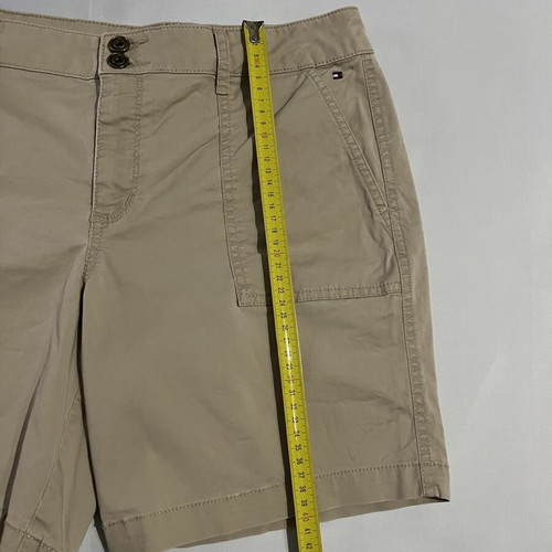 Tommy Hilfiger Beige Chino Shorts L like new