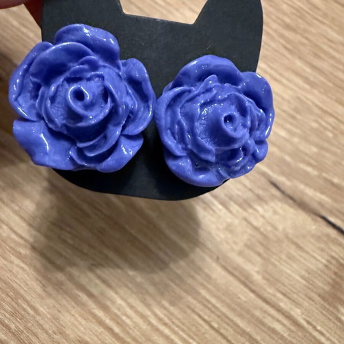 Purple rose earrings handmade, new
