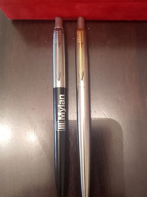 Parker pens like new, set of two