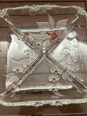 Toska 4-Section Vintage Serving Tray new with embossed flowers