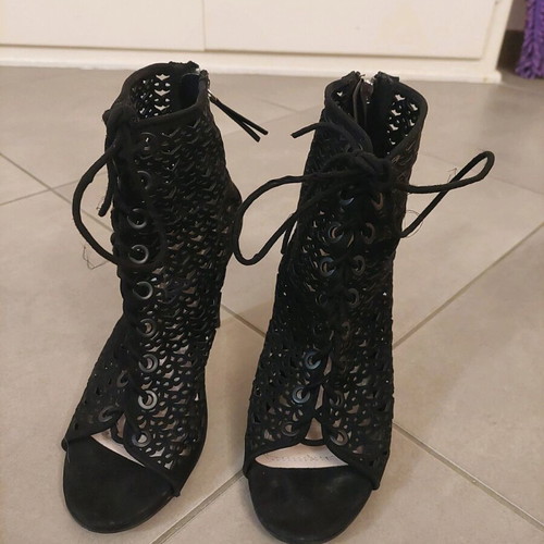 Zara peep-toe pump used, mesh with thin high heel