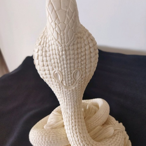 Alabaster snake figurine like new