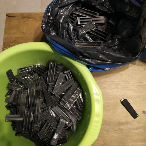 Tile wedges and spacers like new, 480 black wedges and 75 spacers (1.5mm)