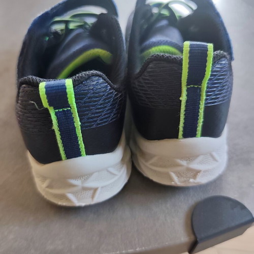 Skechers children's athletic shoes size 30 like new, blue and green