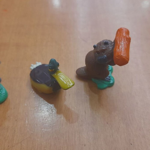 Boog and Elliott kinder collectible set of 3 pieces 2006 like new