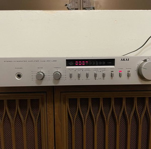 Akai AM-U22 Stereo Integrated Amplifier