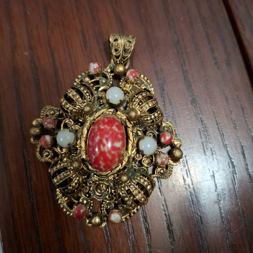 Vintage pendant used with red and white stone, gold design