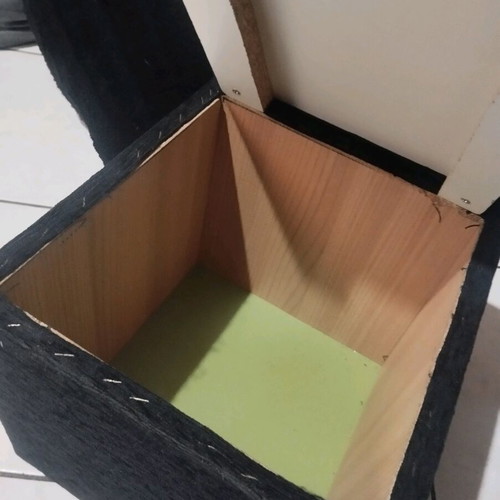 Wooden storage stool used, 30x30 cm, height 32-33 cm