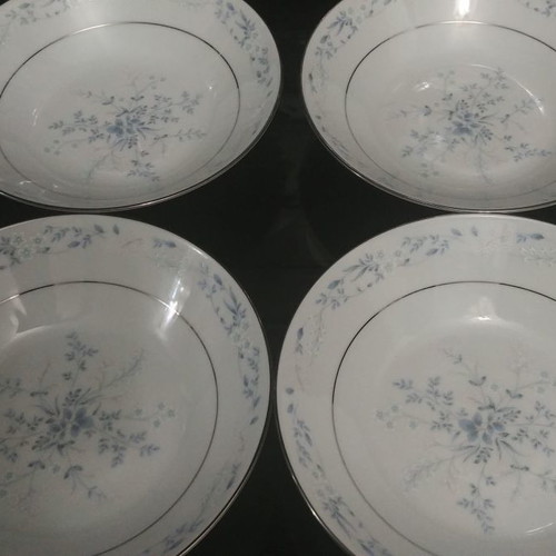 Noritake Carolyn deep soup plates 4 pcs new, bone china