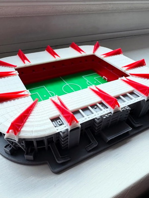 Stadium used 25cm