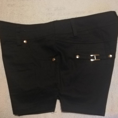Top and shorts like new, multicolor and black