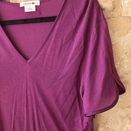 Lacoste V-Neck T-Shirt like new, purple, size S