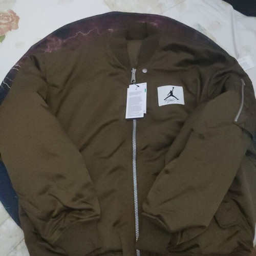 Nike Jordan Essentials XL reversible jacket with gift socks new, brown
